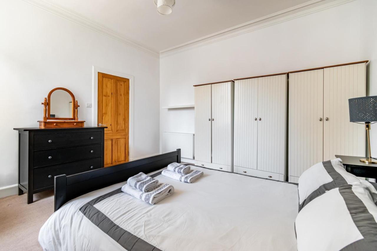Amazing Apartments - Dalgety St - Near Holyrood เอดินบะระ ภายนอก รูปภาพ