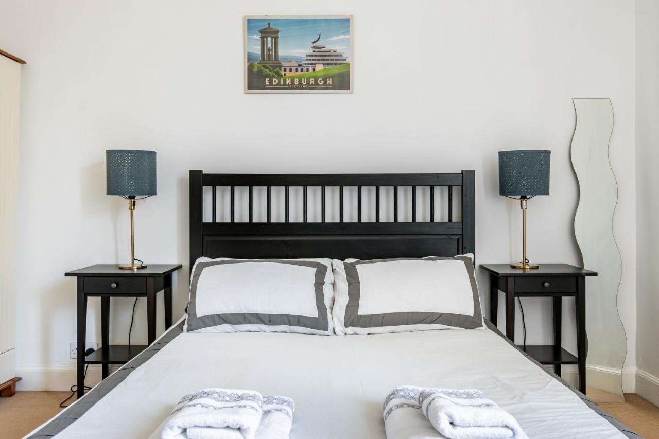 Amazing Apartments - Dalgety St - Near Holyrood เอดินบะระ ภายนอก รูปภาพ