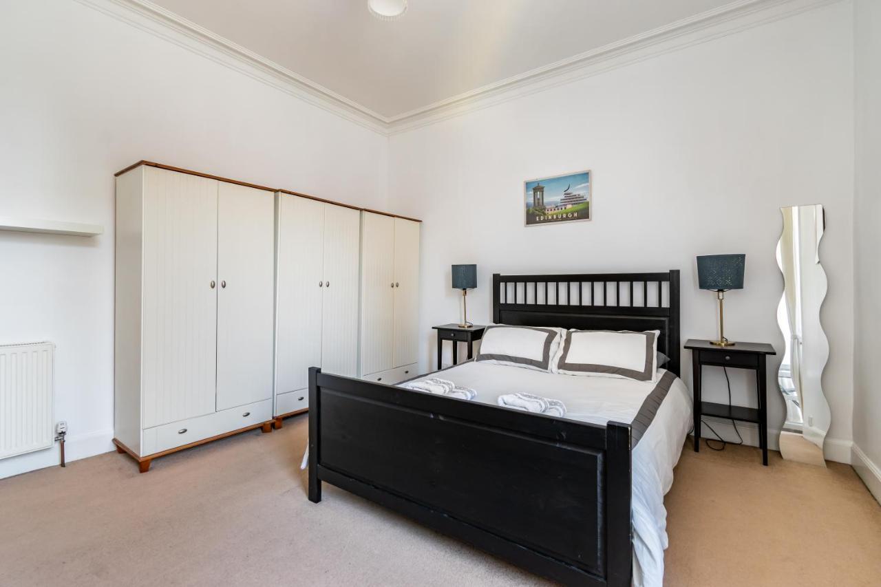 Amazing Apartments - Dalgety St - Near Holyrood เอดินบะระ ภายนอก รูปภาพ